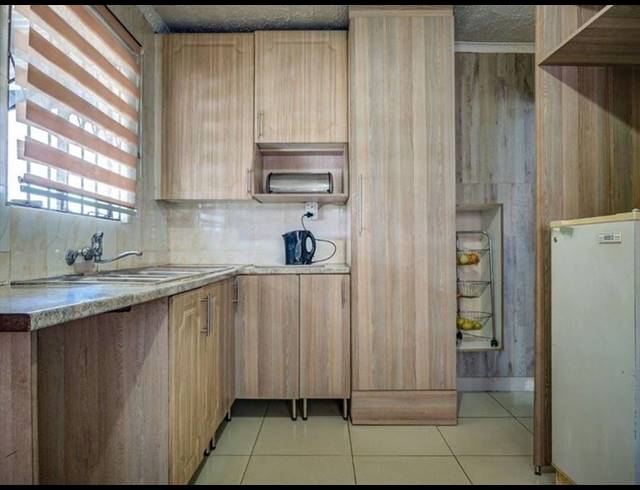 4 BEDROOM HOUSE FOR SALE IN NORKEM PARK